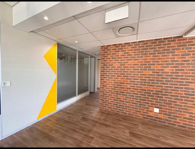 190M² OFFICE TO LET IN BROADACRES